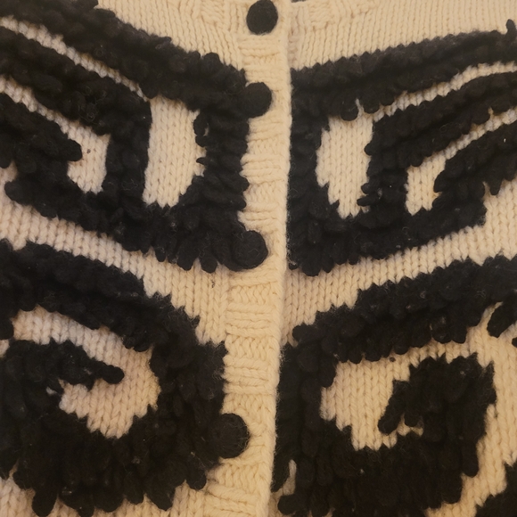 ANTHLOPOLOGIE Cream and Black Patterned Knit Cardigan Sweater - Picture 3 of 3